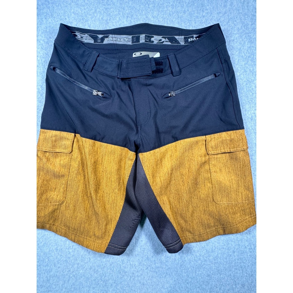 Oakley Mens Mountain Bike Shorts Black Yellow Cargo Pockets MTB Trail Size 38